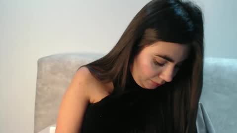 Snapshot of silviecollins chatting on 10.01.25 Silvie online show from 10.01.25