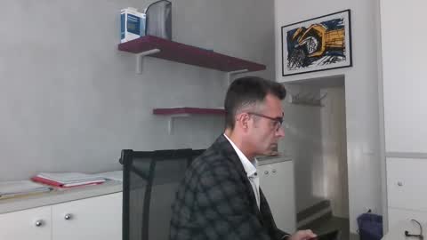 Snapshot of simmeturbate chatting on 11.13.25 Italiandaddyitalydickassbottomassholecomshowmasturbatenudeboyitalyatleticcutemuscolarhardcockdickboy online show from 11.13.25