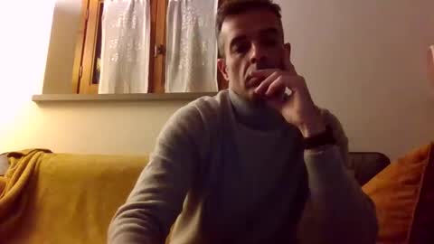 Snapshot of simmeturbate chatting on 11.30.25 Italiandaddyitalydickassbottomassholecomshowmasturbatenudeboyitalyatleticcutemuscolarhardcockdickboy online show from 11.30.25