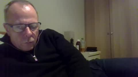Snapshot of simon56691 chatting on 02.01.25 simon56691 online show from 02.01.25