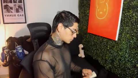 Snapshot of simon_cortes chatting on 07.27.26 Simon Cortes online show from 07.27.26