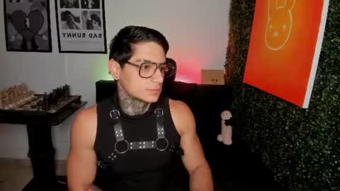 Snapshot of simon_cortes chatting on 08.03.26 Simon Cortes online show from 08.03.26