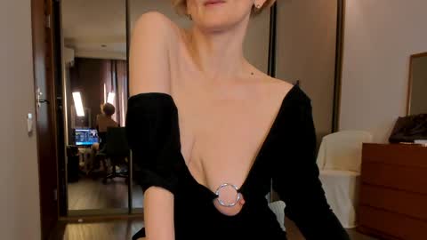 Simona  online show from 04.01.26