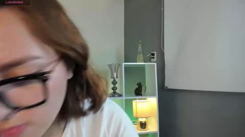 Snapshot of simonastar_ chatting on 02.13.26 simonastar_ online show from 02.13.26