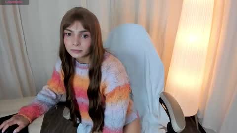 simone_sky online show from 01.10.26