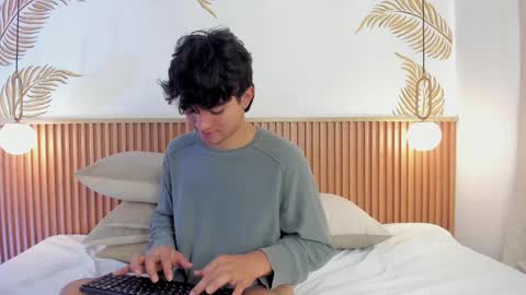  Simon  online show from 01.03.25