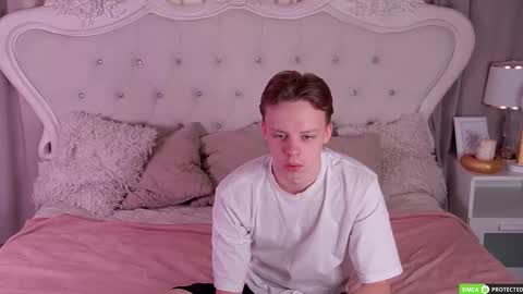 Snapshot of simonwarner chatting on 03.02.26 Simon online show from 03.02.26