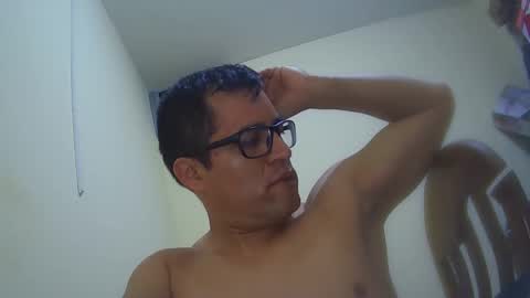 Snapshot of simpatico977 chatting on 05.31.26 Denis online show from 05.31.26