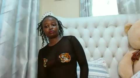 simply_eve1 online show from 11.21.25