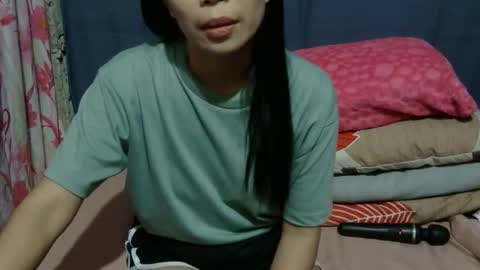 Snapshot of simply_me143 chatting on 02.25.26 mia online show from 02.25.26