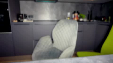 Snapshot of simply_sasha chatting on 05.27.26 A present for me online show from 05.27.26