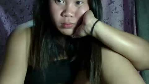 Snapshot of simply_y0urs chatting on 02.18.25 simply_y0urs online show from 02.18.25