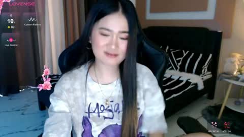 Snapshot of simplykhate chatting on 05.05.26 Adrianna Fowler online show from 05.05.26