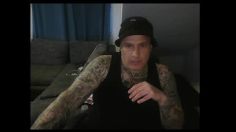 Snapshot of sinalco1975 chatting on 04.28.26 sinalco1975 online show from 04.28.26