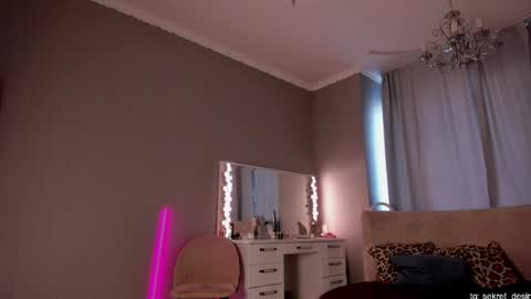 Naomi online show from 04.01.26