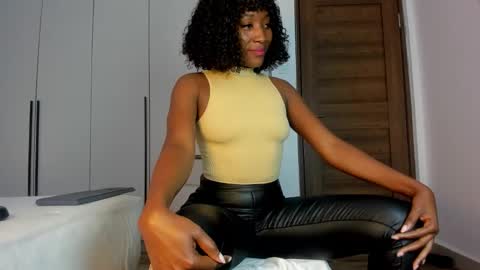 sincerre9_tara online show from 10.18.25