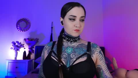 Snapshot of sindeleros chatting on 01.16.25 Ms. Sindel online show from 01.16.25
