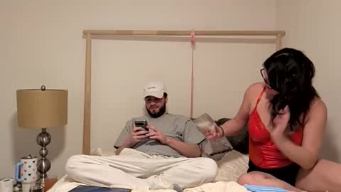 Snapshot of sinfulspouses chatting on 04.01.26 ThePlayhouseDuo online show from 04.01.26