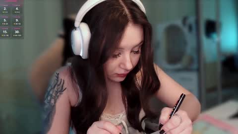 Snapshot of sinigami_ chatting on 01.09.25 Ari online show from 01.09.25