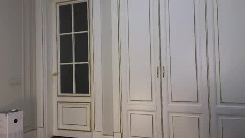 Ellie online show from 04.12.26