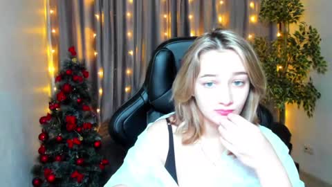 Sinty Noria online show from 12.31.24