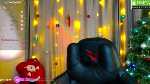 Snapshot of sinty_noria chatting on 12.04.25 Sinty Noria online show from 12.04.25