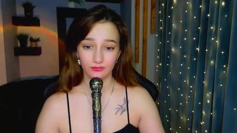 Snapshot of sinty_noria chatting on 01.18.26 Sinty Noria online show from 01.18.26