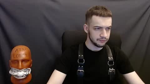 Snapshot of sir_damien chatting on 12.11.24 Sir Damien online show from 12.11.24
