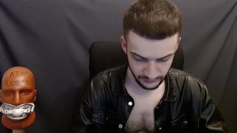 Snapshot of sir_damien chatting on 12.15.24 Sir Damien online show from 12.15.24