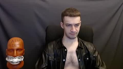 Snapshot of sir_damien chatting on 12.18.24 Sir Damien online show from 12.18.24