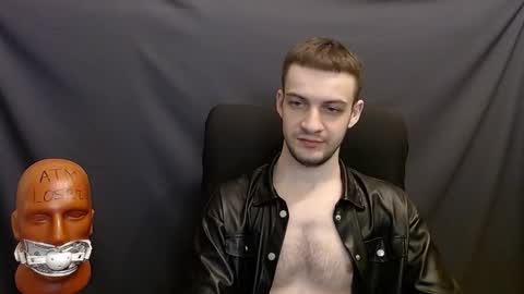 Snapshot of sir_damien chatting on 12.21.24 Sir Damien online show from 12.21.24