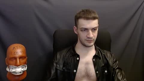 Snapshot of sir_damien chatting on 01.07.25 Sir Damien online show from 01.07.25