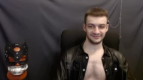 Snapshot of sir_damien chatting on 01.11.25 Sir Damien online show from 01.11.25