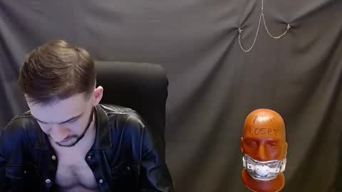 Snapshot of sir_damien chatting on 01.25.25 Sir Damien online show from 01.25.25