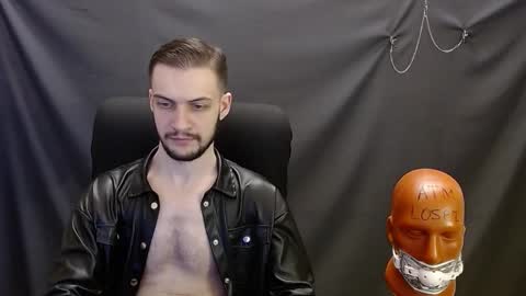 Snapshot of sir_damien chatting on 01.28.25 Sir Damien online show from 01.28.25