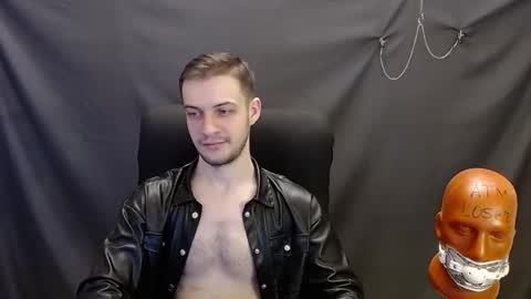 Snapshot of sir_damien chatting on 02.04.25 Sir Damien online show from 02.04.25