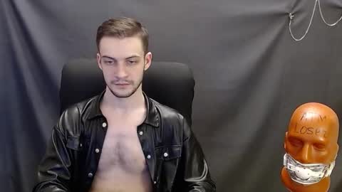 Snapshot of sir_damien chatting on 02.08.25 Sir Damien online show from 02.08.25
