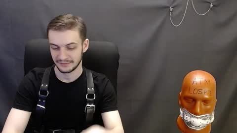 Snapshot of sir_damien chatting on 02.12.25 Sir Damien online show from 02.12.25