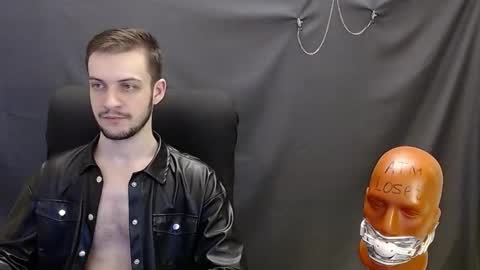 Snapshot of sir_damien chatting on 02.16.25 Sir Damien online show from 02.16.25