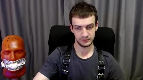 Snapshot of sir_damien chatting on 10.03.25 Sir Damien online show from 10.03.25