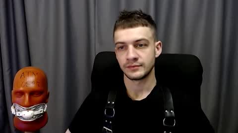 Snapshot of sir_damien chatting on 10.10.25 Sir Damien online show from 10.10.25