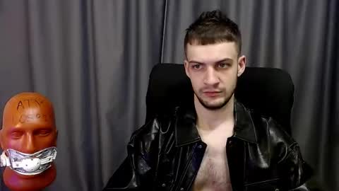 Snapshot of sir_damien chatting on 10.13.25 Sir Damien online show from 10.13.25
