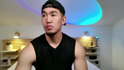 Snapshot of sir_teo chatting on 05.18.26 SIR TEO online show from 05.18.26