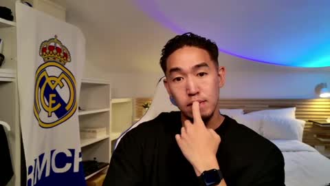 Snapshot of sir_teo chatting on 06.07.26 SIR TEO online show from 06.07.26