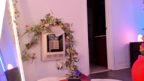 Snapshot of siren666 chatting on 03.05.25 Syryn online show from 03.05.25