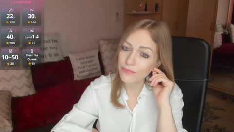 Snapshot of sirenasilk chatting on 04.22.26 sirenasilk online show from 04.22.26