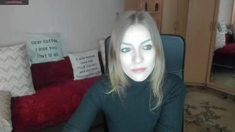 Snapshot of sirenasilk chatting on 04.26.26 sirenasilk online show from 04.26.26