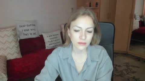 Snapshot of sirenasilk chatting on 04.28.26 sirenasilk online show from 04.28.26