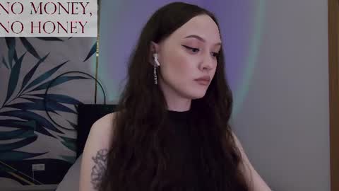 Snapshot of sirenaswhisper chatting on 06.14.26 Goddess Sirena online show from 06.14.26