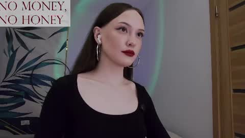 Snapshot of sirenaswhisper chatting on 07.11.26 Goddess Sirena online show from 07.11.26